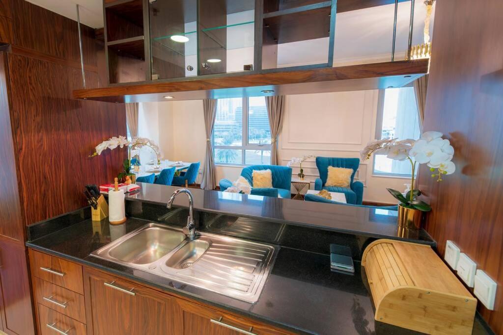 First Class 2Br With Full Burj Khalifa And Fountain View 두바이 외부 사진