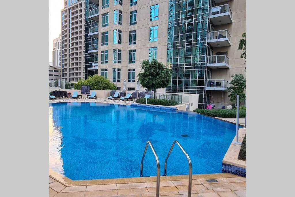 First Class 2Br With Full Burj Khalifa And Fountain View 두바이 외부 사진