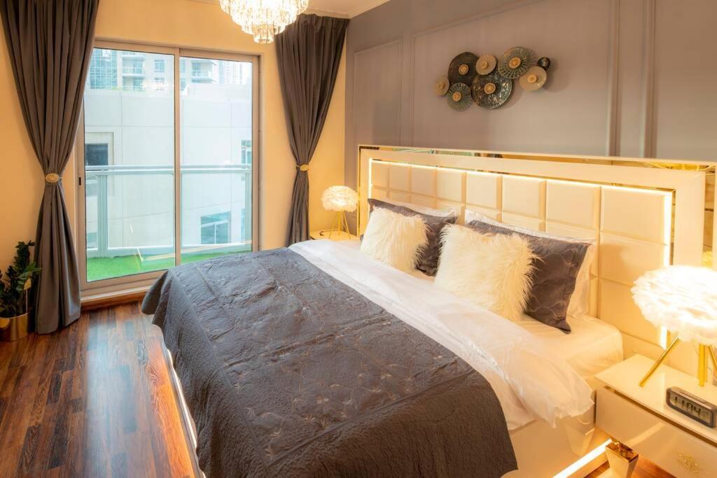 First Class 2Br With Full Burj Khalifa And Fountain View 두바이 외부 사진